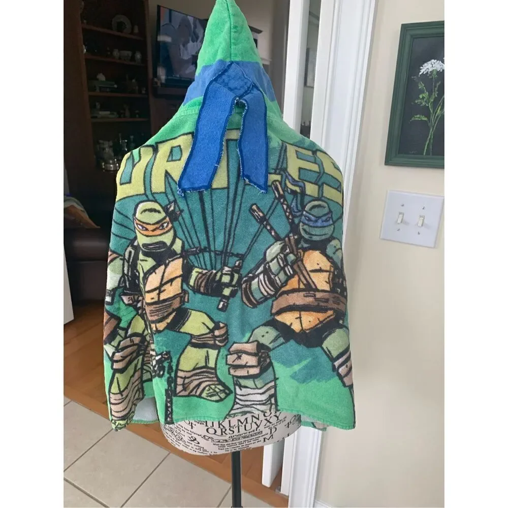 Nickelodeon Teenage Mutant Ninja Turtles Hooded Cape Bath Towel LEONARDO